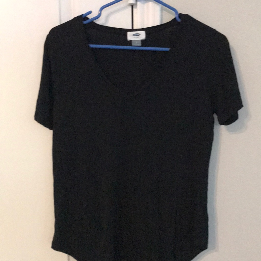 Old Navy Basic Black Tee